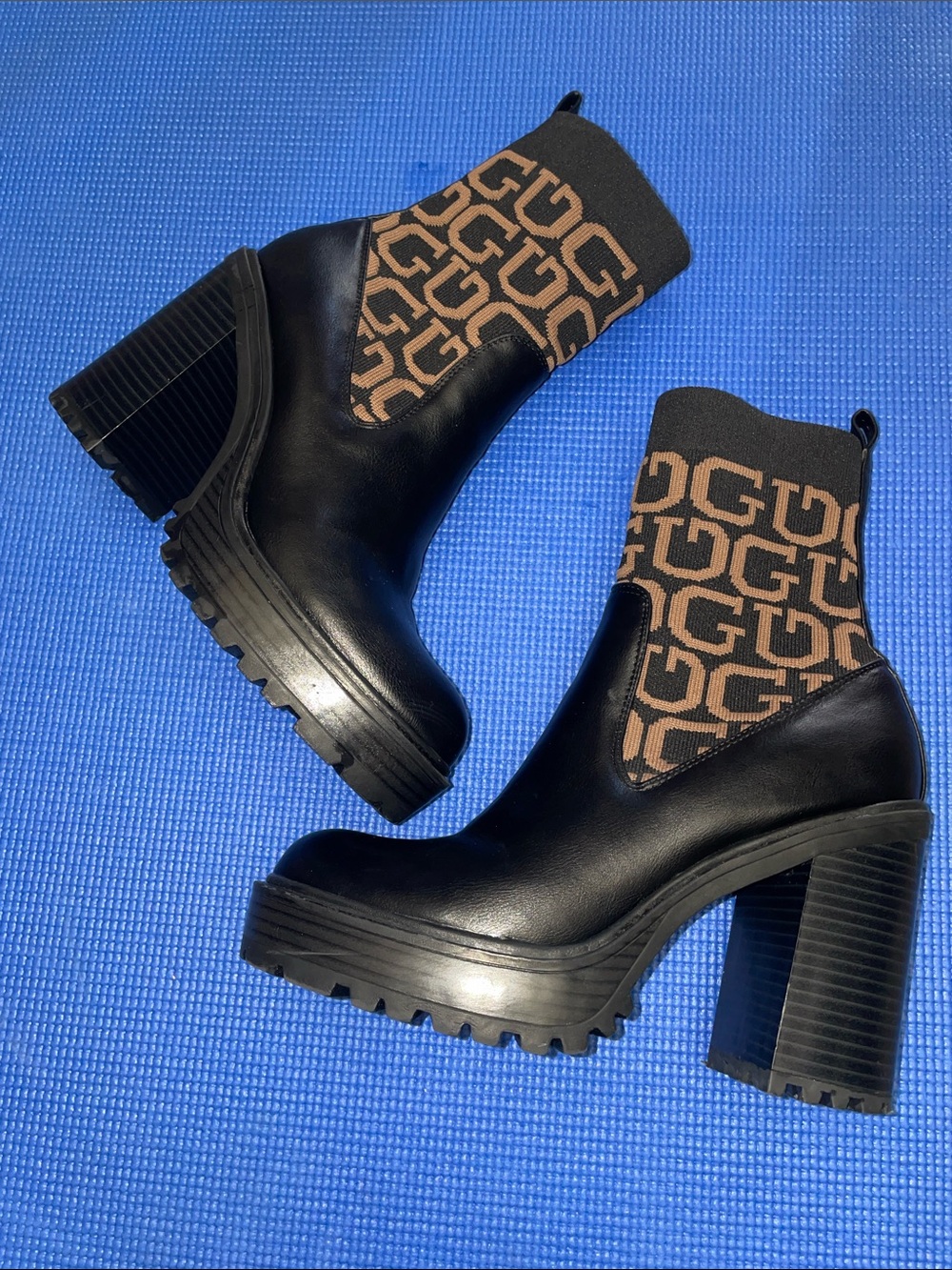 Guess Grows R Ankle Slip on Boots woman Size 7.5
